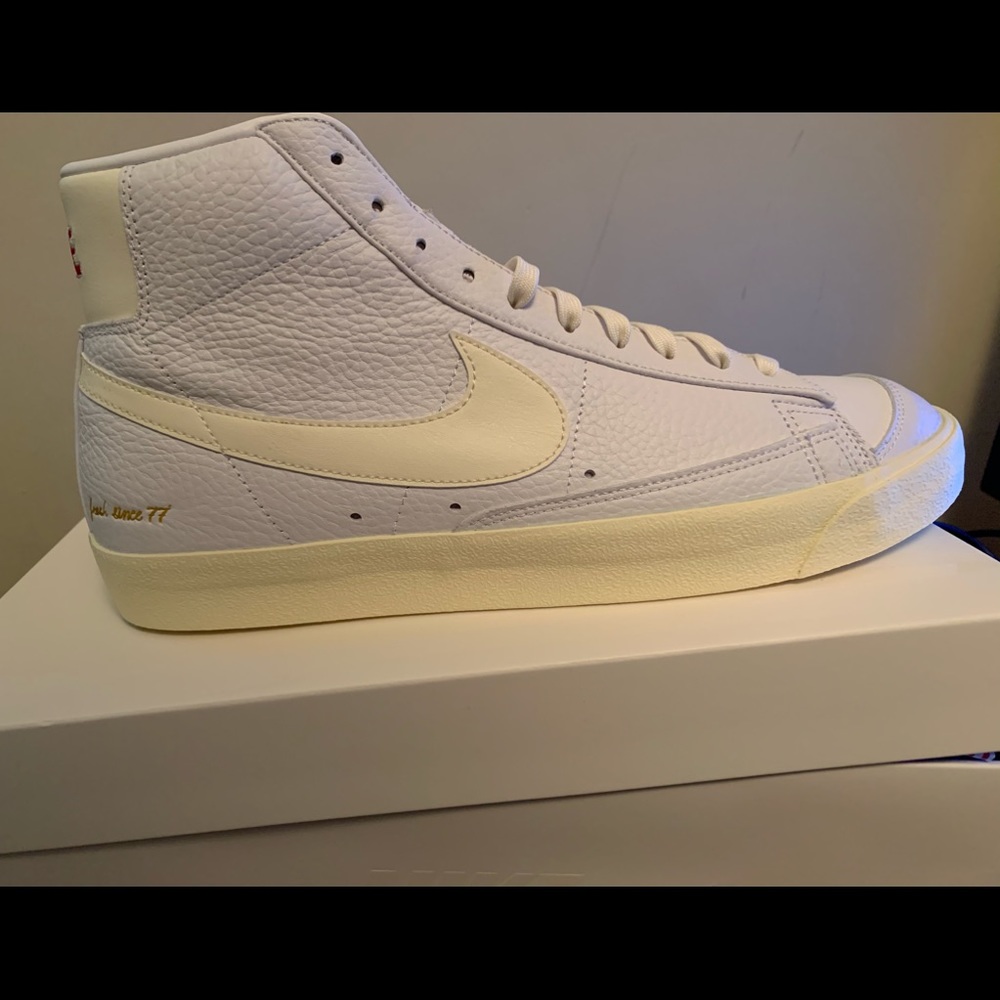 Blazer ‘77 Vintage “Popcorn” Mids
